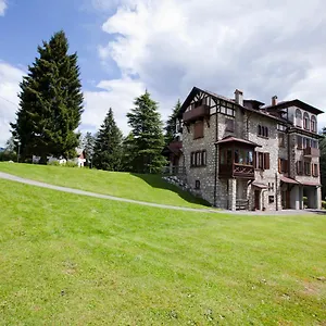 https://villa-presolana.it-lombardy.com